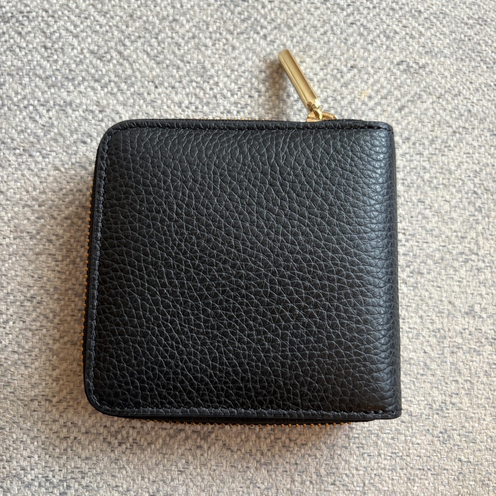 Cuyana Small Classic Zip Around Wallet